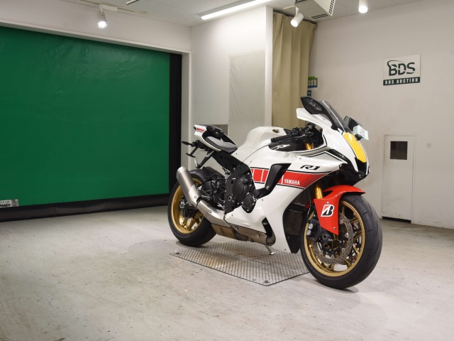Yamaha YZF-R1 — фото 3