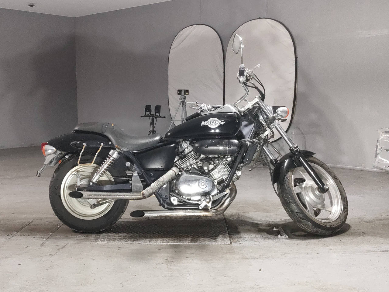 Honda MAGNA250