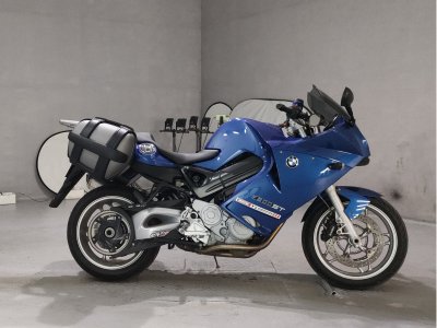 BMW F800ST