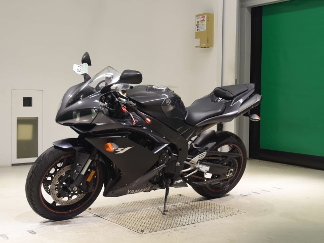 Yamaha YZF-R1 — фото 4