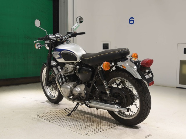 Kawasaki W650 — фото 6