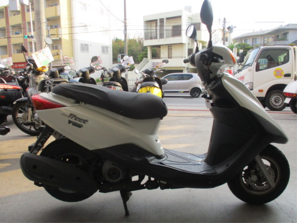 Yamaha AXIS TREAT