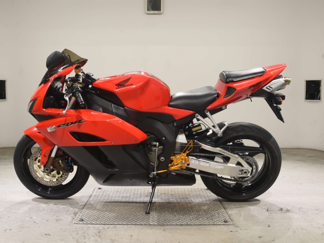 Honda CBR1000RR — фото 2