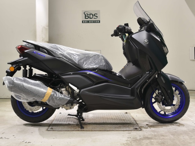 Yamaha X-MAX250-2