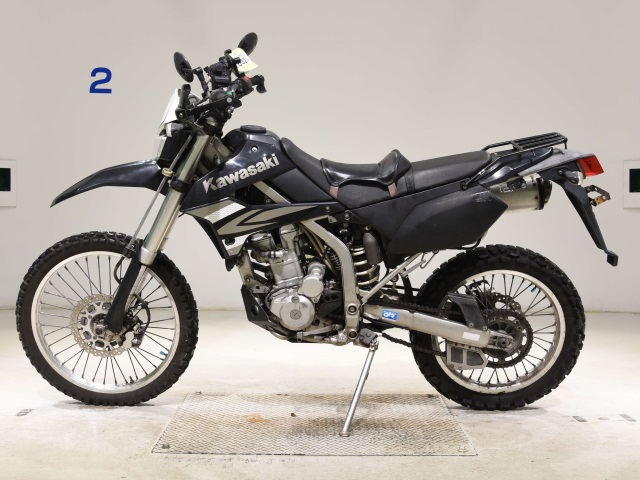 Kawasaki KLX250 — фото 2