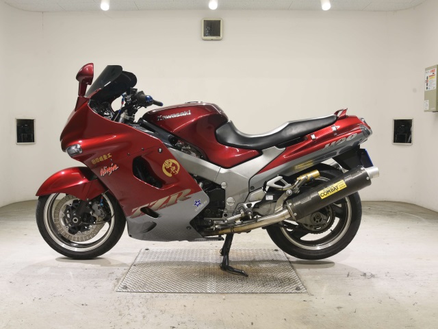 Kawasaki ZZ-R1100 — фото 2