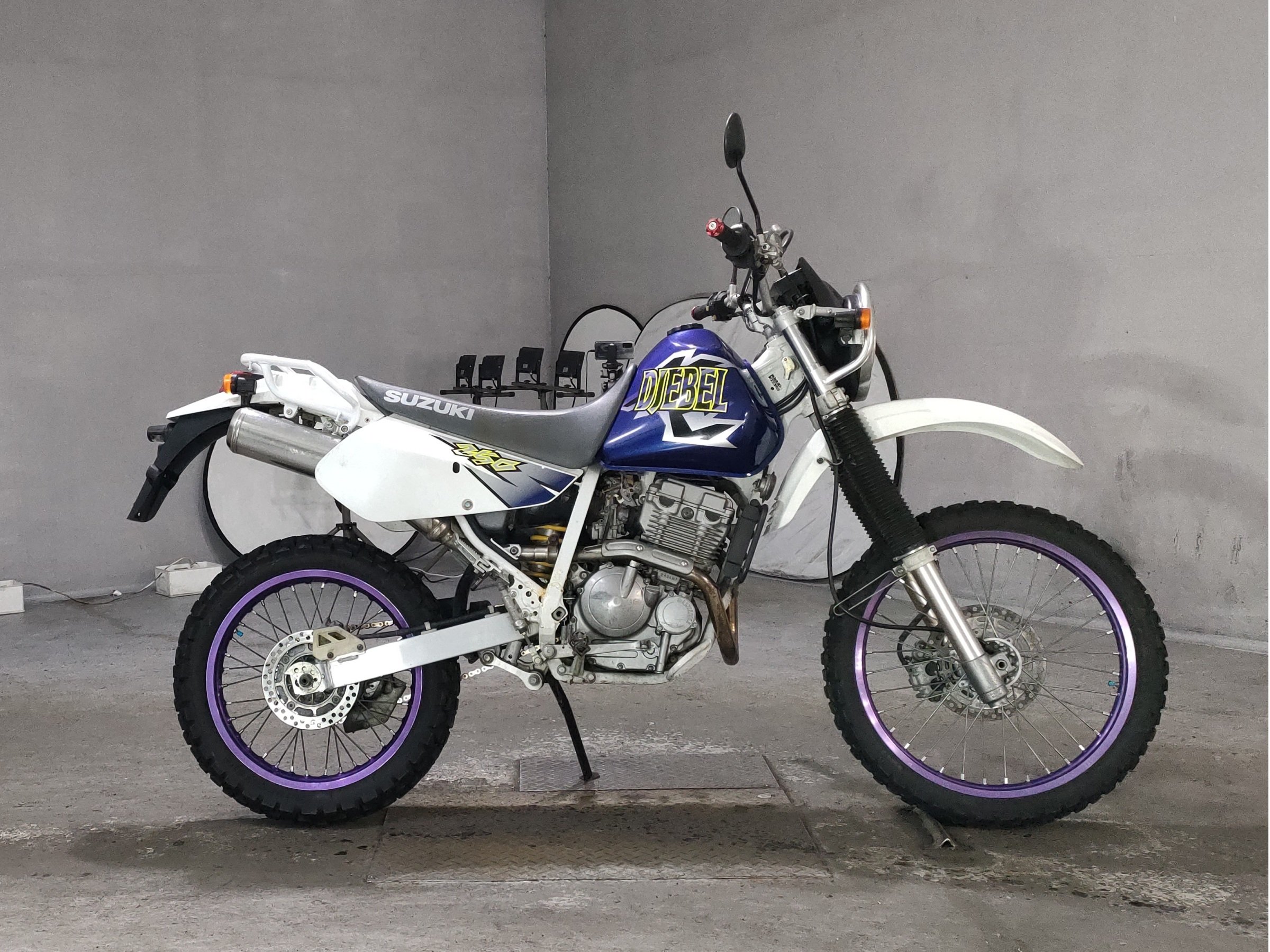 Suzuki GEVEL 250XC