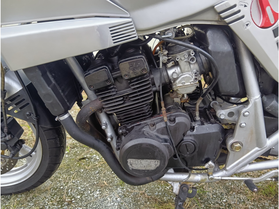 Suzuki GSX250S KATANA — фото 20