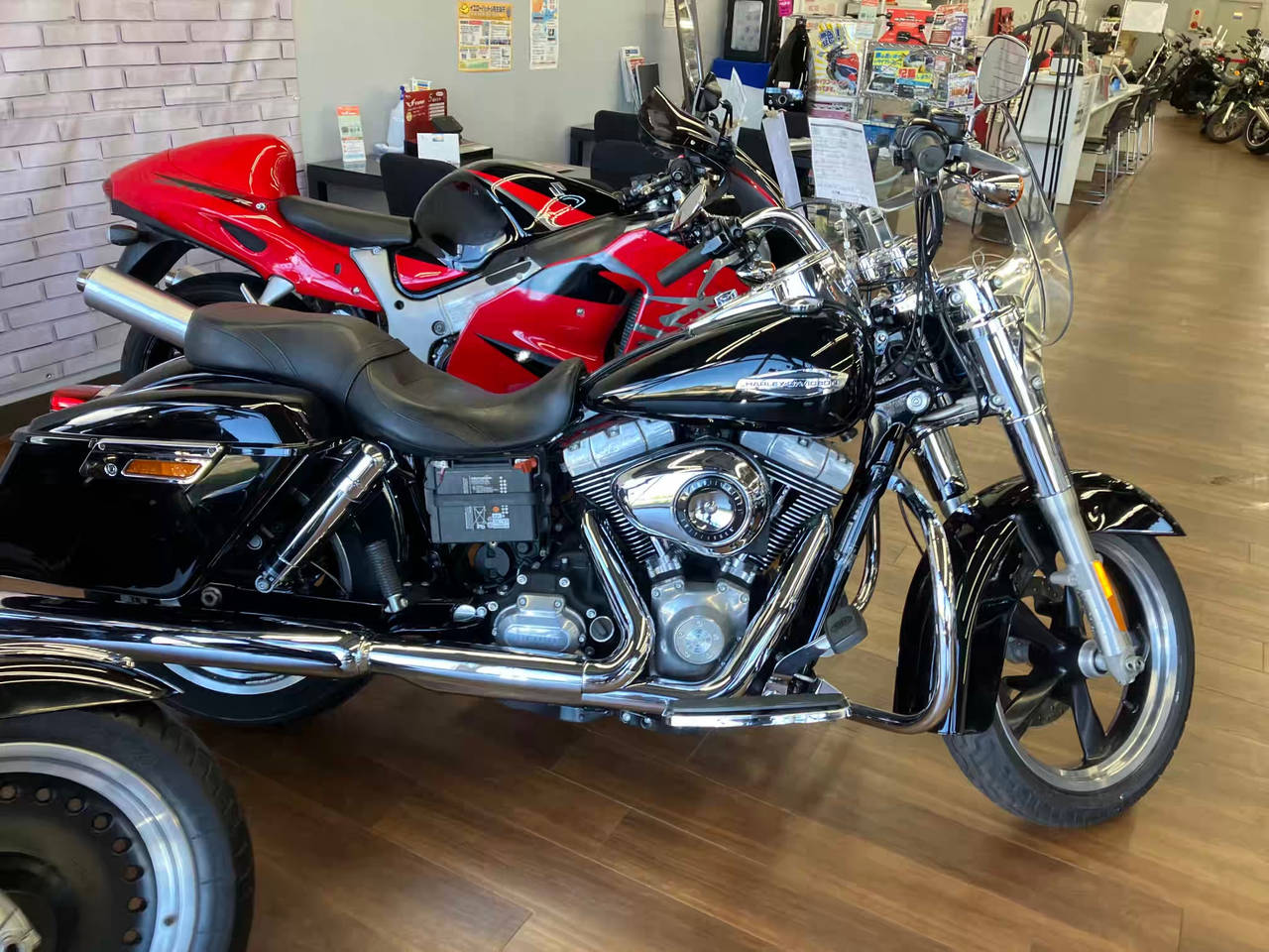 HD SWITCHBACK FLD1580