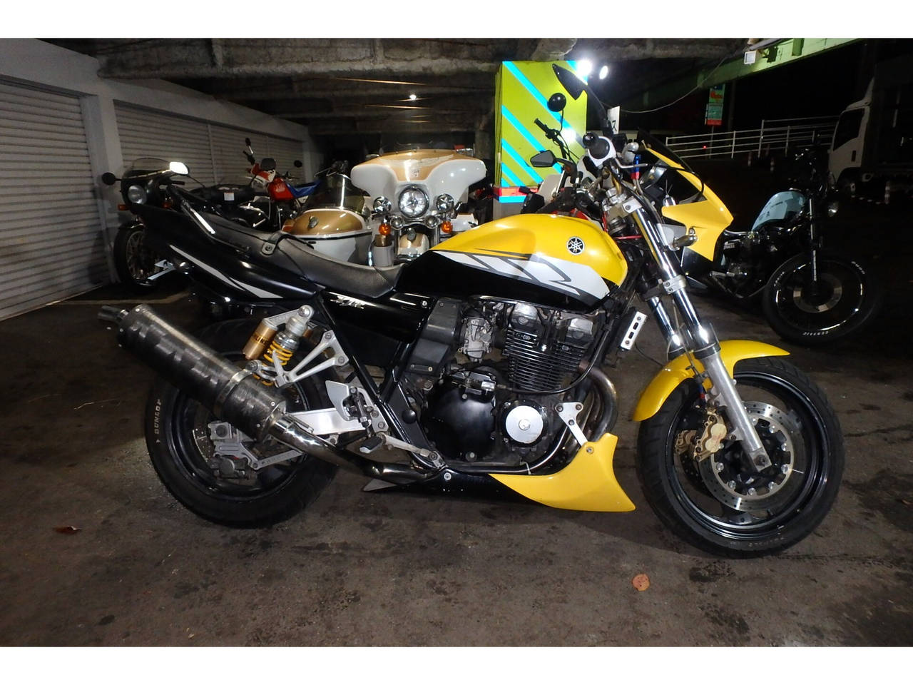 2177] Yamaha XJR400 - RH02J-000086