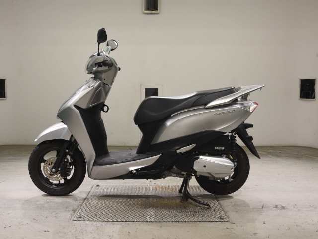 Honda LEAD125 — фото 2