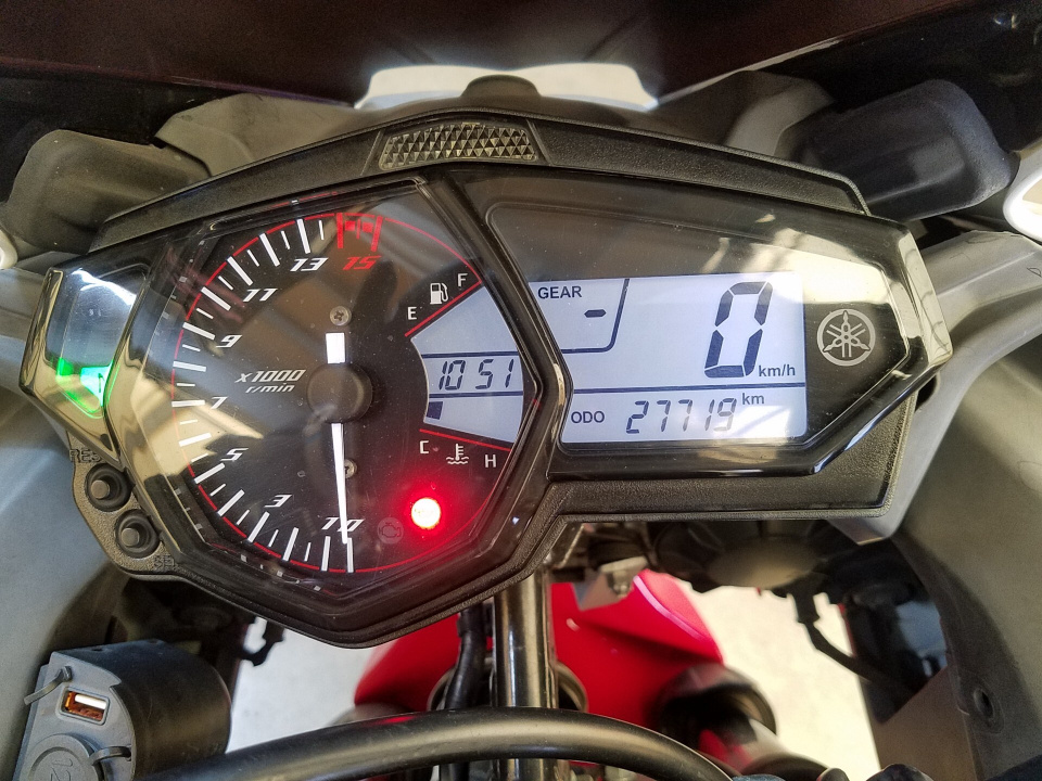 Yamaha YZF-R25 — фото 3