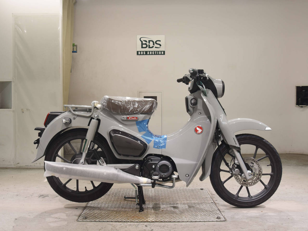 Honda C125-2