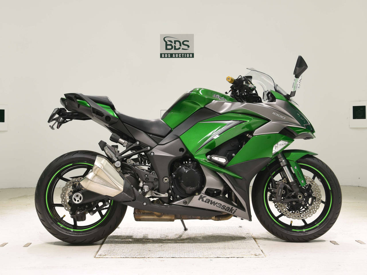 0179] Kawasaki NINJA1000A - ZXT00W-020538