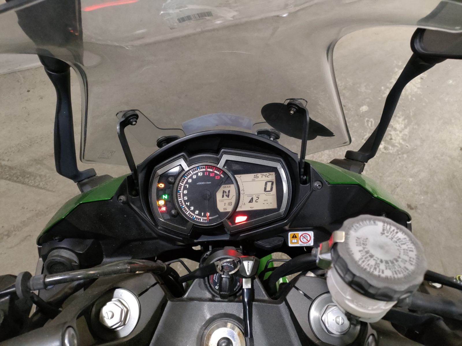 8063] Kawasaki NINJA1000 - ZXT00W-020482