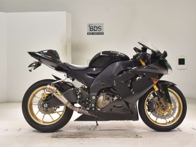 8302] Kawasaki NINJA ZX-10R - ZXT00C-020978