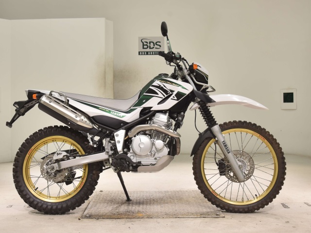 Yamaha SEROW XT250