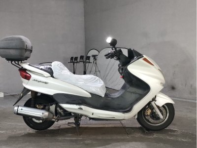 Yamaha MAJESTY250