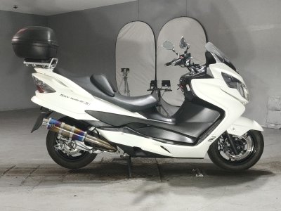 Suzuki SKYWAVE 250S