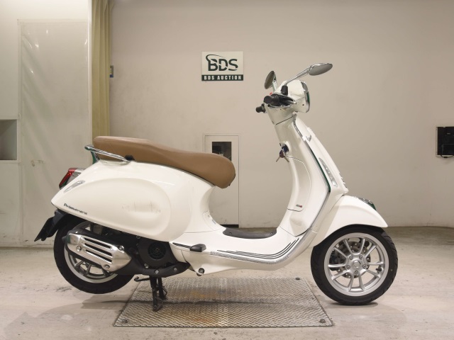 Vespa PRIMAVERA125