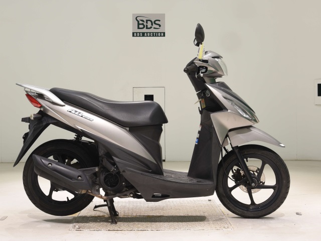 Suzuki ADDRESS V110