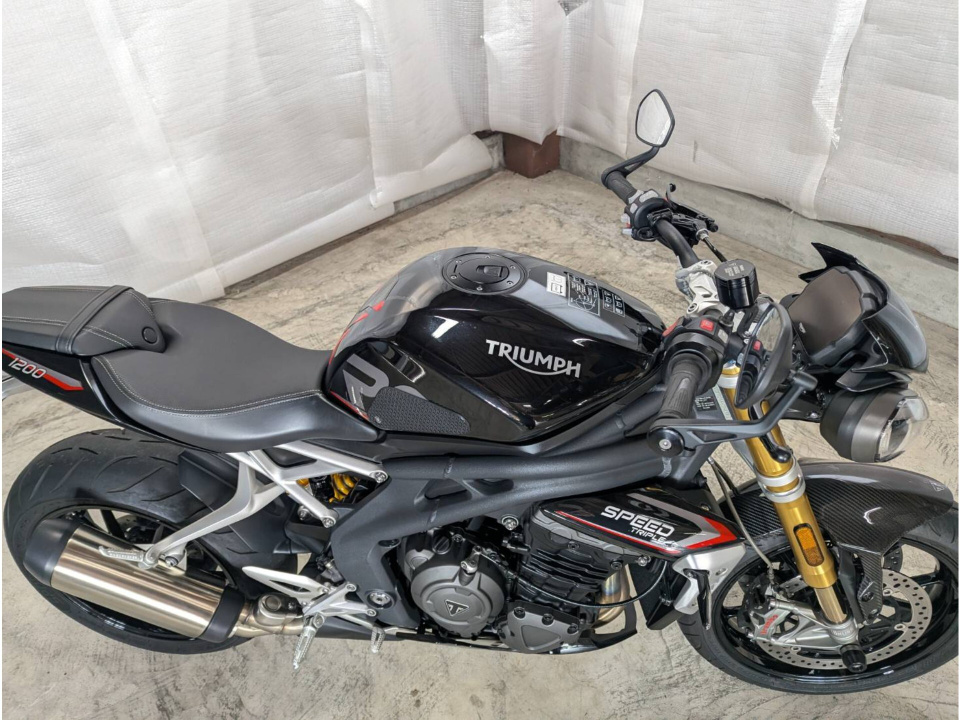 Triumph STREET TRIPLE RS — фото 10