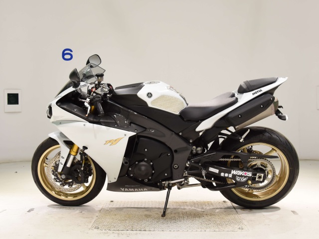 Yamaha YZF-R1 — фото 2