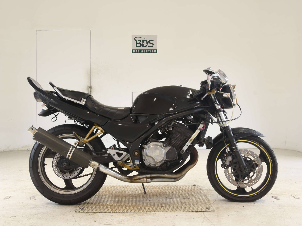 Kawasaki BALIUS ZR250, right