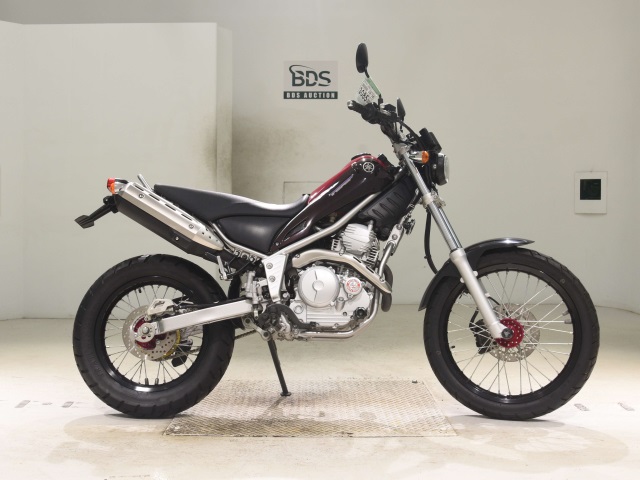 Yamaha TRICKER