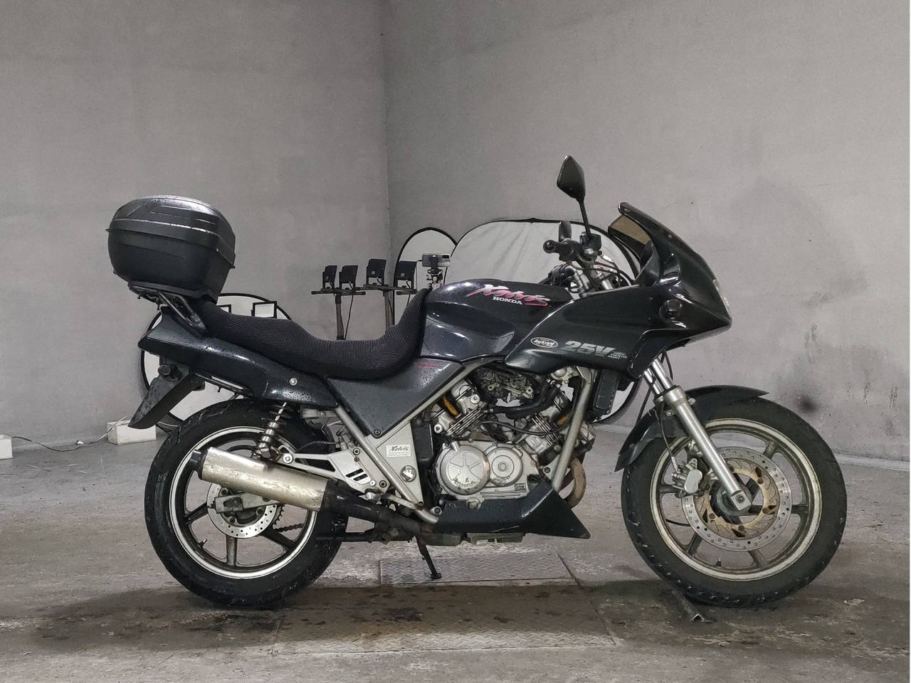 Honda VT250F XELVIS