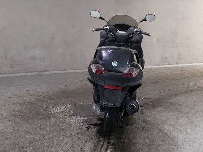 Piaggio PEERAGE MP3 250RL — фото 4