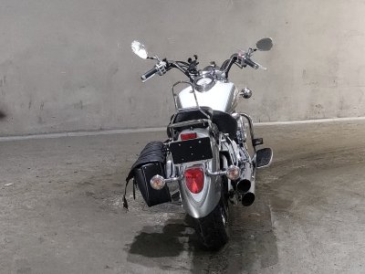 Yamaha DRAGSTAR XVS1100 CLASSIC — фото 4