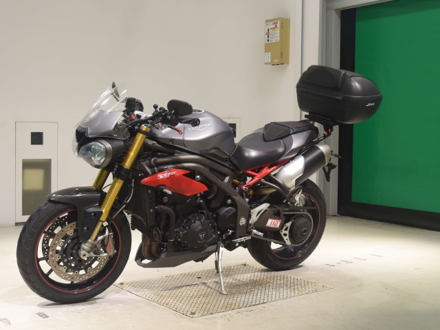 Triumph SPEED TRIPLE R — фото 4