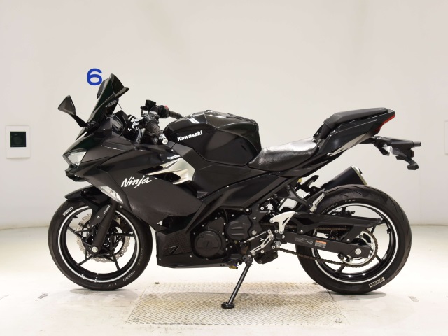Kawasaki NINJA400 — фото 2