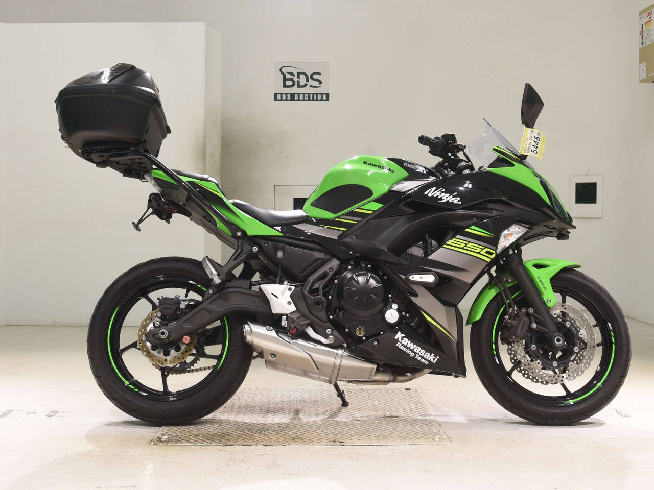 Kawasaki NINJA650A, right