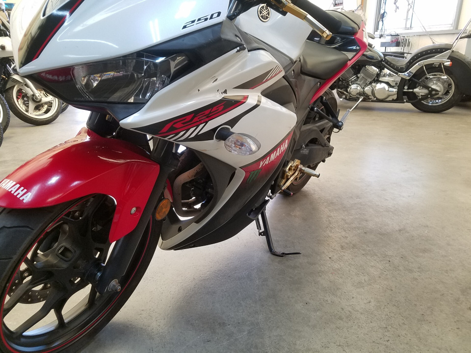 Yamaha YZF-R25 — фото 6