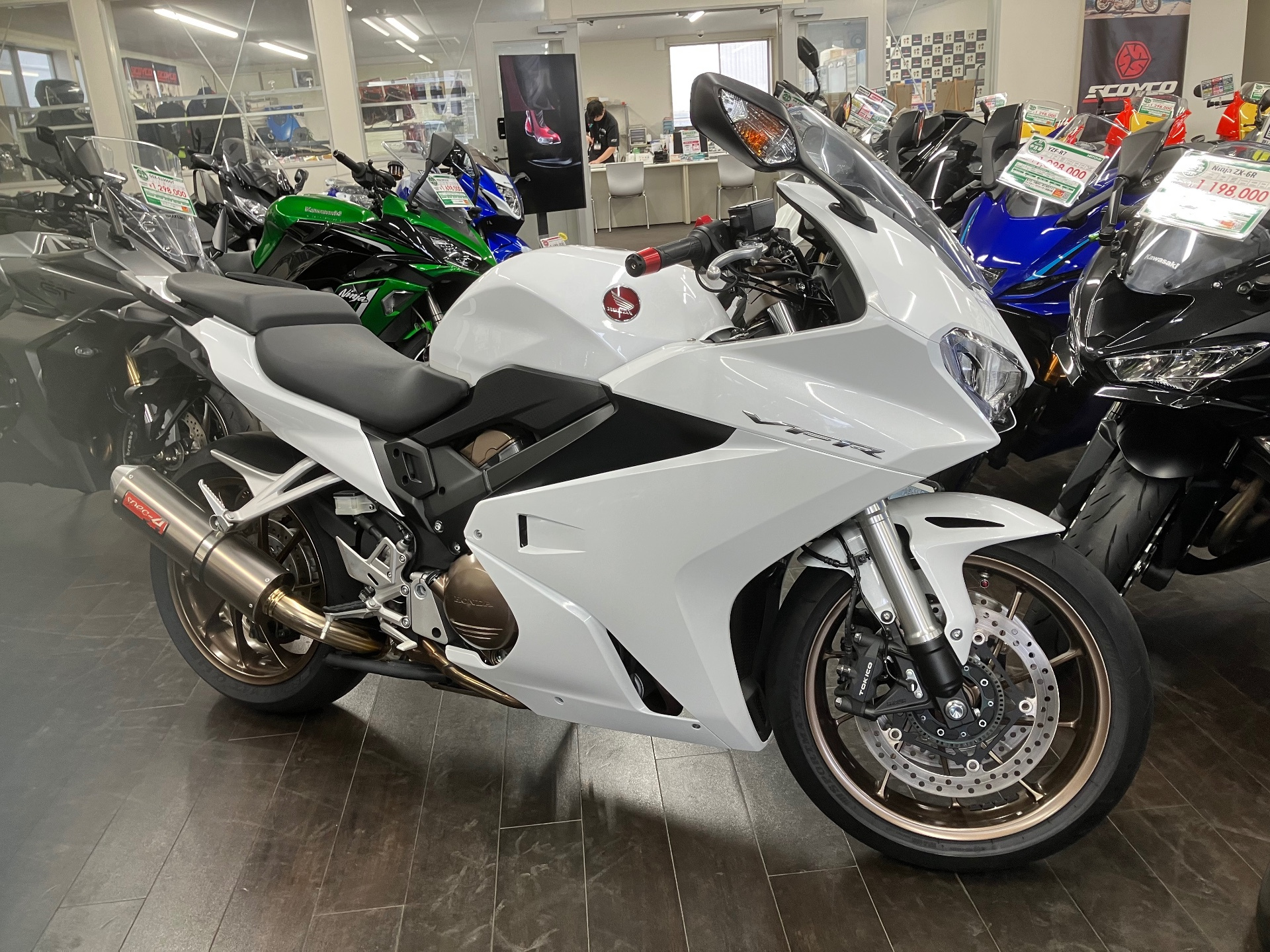 Honda VFR800F