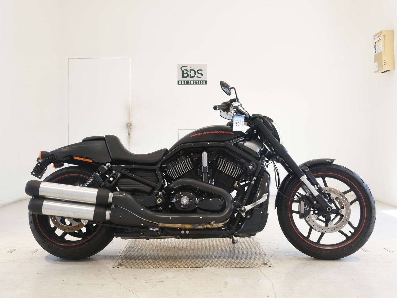 HD NIGHT ROD VRSCDX1250