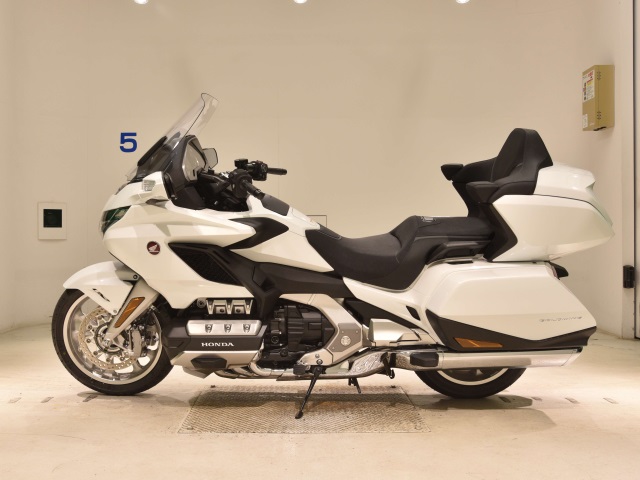 Honda GL1800 TOUR D — фото 2