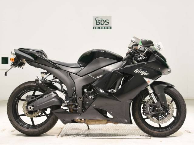 7656] Kawasaki ZX-6R - ZX600P-005153