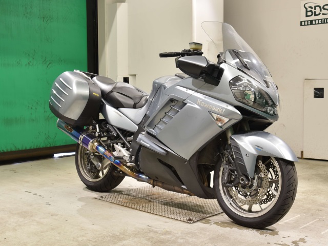 Kawasaki GTR1400 CONCOURS — фото 3