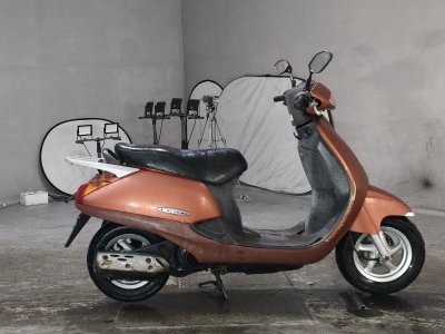 Honda LEAD100
