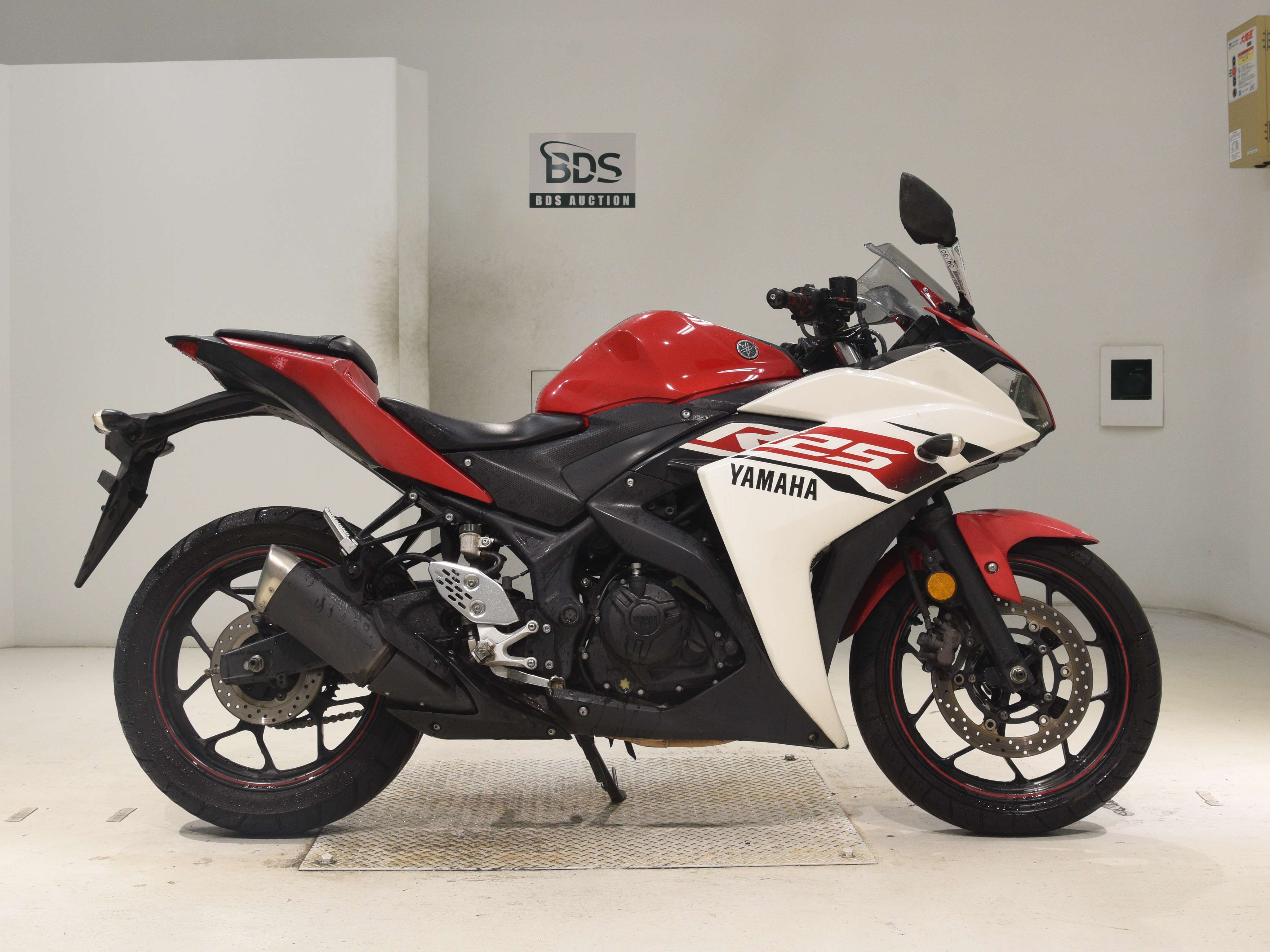 Yamaha YZF-R25