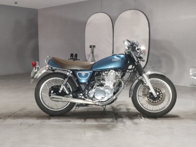 Yamaha SR 400