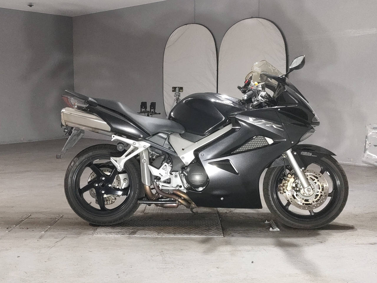 Honda VFR800F