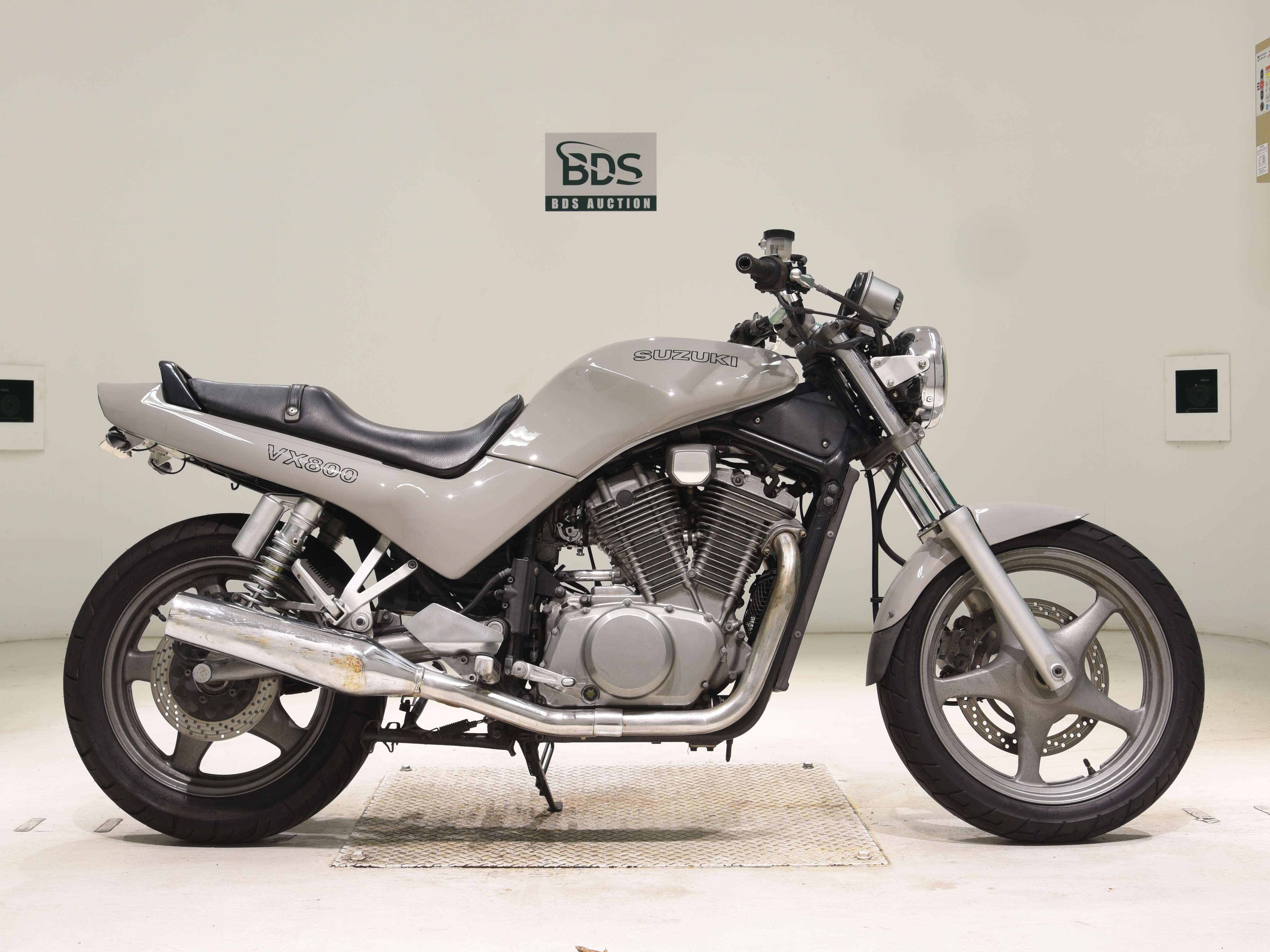 Suzuki VX800