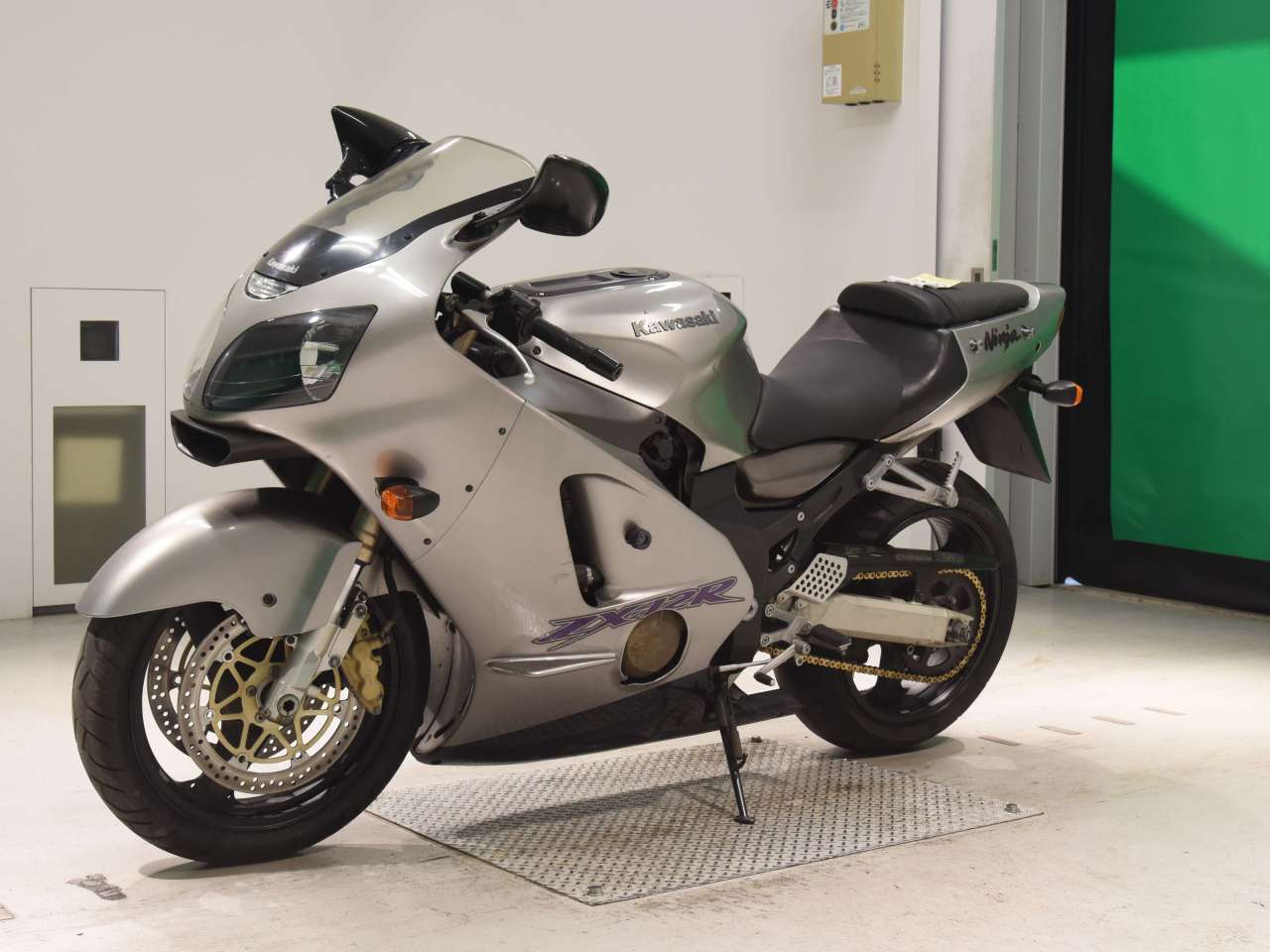 0414] Kawasaki NINJA ZX-12R - ZXT20A-011806