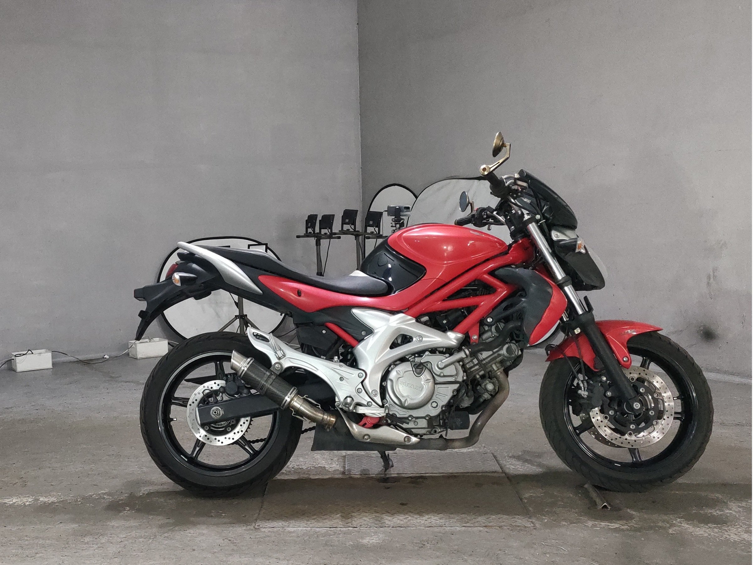 Suzuki GLADIUS 400 ABS