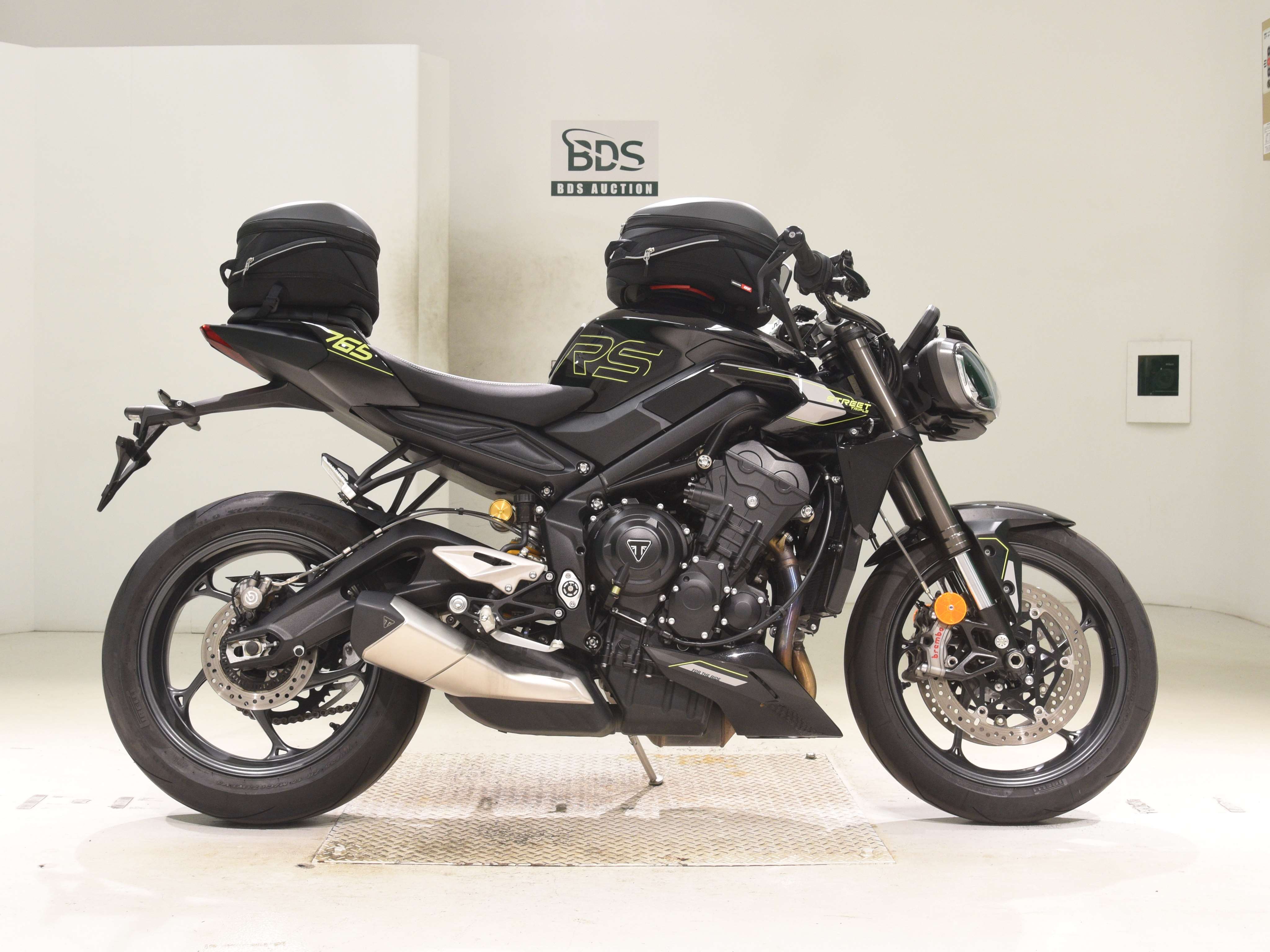 Triumph STREET TRIPLE RS