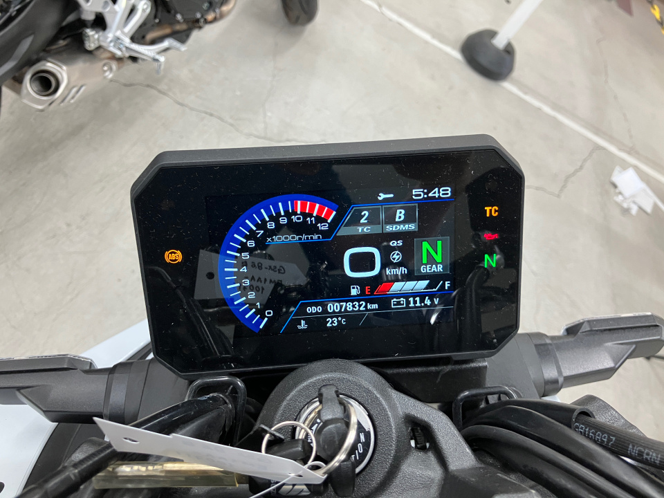 Suzuki GSX-8S — фото 3